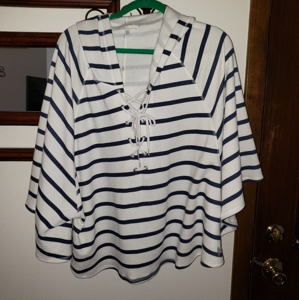 Victoria Secret Poncho, New, Size XL